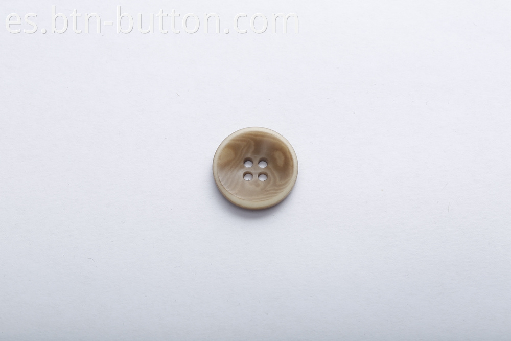 Four-hole fruit buttons for suits